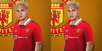 Manchester United agree £80m deal for Ajax winger