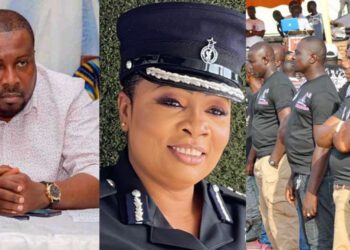 NPP Thugs Rob Citizens Trying to Get Registered for their Voter Card In Accra