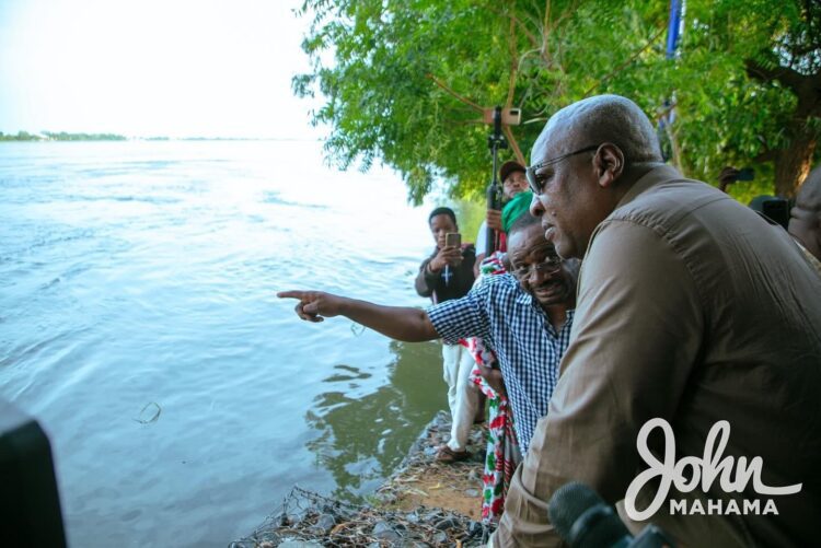 H.E John Mahama Has visited Communities Along the Volta River Affected by the Akosombo Dam Spillage